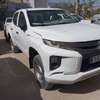 Mitsubishi L200 2024 thumb 0