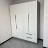 Armoire blanche 4 portes  tiroirs design moderne thumb 0