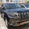 Toyota Land Cruiser 2022 SUV gris métallisé thumb 5