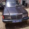 Mercedes 200 thumb 2
