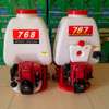 Pulvérisateur moteur 15L blanc rouge puissant thumb 1