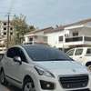 Peugeot 3008 2016 thumb 3
