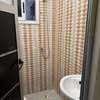 2 chambres salon Petit Mbao thumb 7