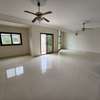 Appartement lumineux F4 à louer almadies thumb 14