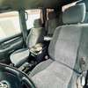 Land Cruiser parada thumb 8