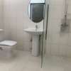 Villa r+1 à louer ngor Almadi thumb 7