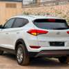 Hyundai tucson thumb 10