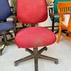 Chaises en plastique et chaises de bureaux thumb 1