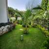 Piscine et jardin aux mamelles thumb 2
