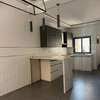 Appartement de 3 chambre lumineux a louer Almadie thumb 4