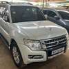 MITSUBISHI PAJERO FULL OPTIONS thumb 2