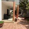 Villa en bordure de route a Ouest Foire thumb 2
