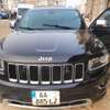 Jeep Grand Cherokee 4x4 Noir SUV robuste thumb 1