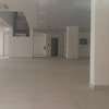 Location show room 1600m2 - vdn liberté 6 extension thumb 4