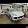 Porsche Cayenne 2017 platinum edition thumb 0