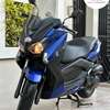 Yamaha Xmax (Phase 3), Venant avec ses papiers thumb 0