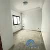 f3 de standing face BRT patte d'oie thumb 9