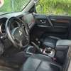 Pajero 4 turbo thumb 0