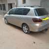 Toyota avensis verso 7 places thumb 5