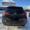 HYUNDAI TUCSON 2017 FULL OPTION thumb 4