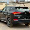 Hyundai tucson thumb 2