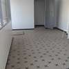 Villa basse de 1000 m² à louer à Dieupeul 1 thumb 6