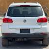 Volkswagen Tiguan 2016 venant full option thumb 2