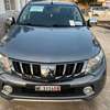 Mitsubishi L200 pickup 2018 thumb 2