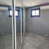 Appartement f4 haut standing au point E avec salle de sport thumb 6