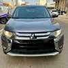Mitsubishi Outlander 7 places thumb 0