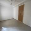 Appartement à Louer aux point E thumb 3