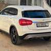 Mercedes GLA 250 thumb 1
