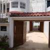 LOUER – Magnifique Villa R+1 de 500 m² aux Almadies thumb 4