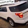 Ford Explorer xlt thumb 1