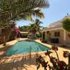 Villa proche de le plage  a vendre a Ngaparou thumb 7