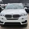 BMW X5 année 2018 blanc thumb 1