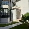 Magnifique Villa R+2 à louer aux Almadies thumb 12