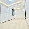 Appartement F4 de 200 m2 à louer au Point E thumb 3