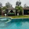 Villa bord de mer spacieuse avec piscine thumb 10