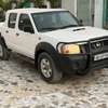 Nissan hardbody thumb 0