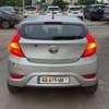 Hyundai Accent 2017 Gris 5 portes Économique thumb 3