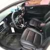 Kia stonic 2018 thumb 8