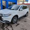 Mitsubishi outlander 7 places thumb 0