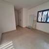 Superbe F4 aux Almadies zone de recasement thumb 10