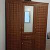 Armoire marron blanc et gris thumb 0