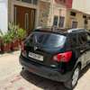 Nissan qashqai 2010 thumb 2