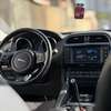 Jaguar F-Pace 2018 SUV noir puissant confortable thumb 1