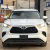 Toyota Highlander 2023 4cylindre thumb 3
