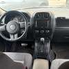 Jeep SUV noir patriot spacieux polyvalent et fiable thumb 3
