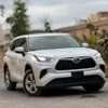 Toyota highlander 2023 4cylindre thumb 3